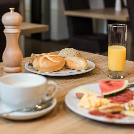 Alojamento de Acomodação e Pequeno-almoço Tea Liubliana